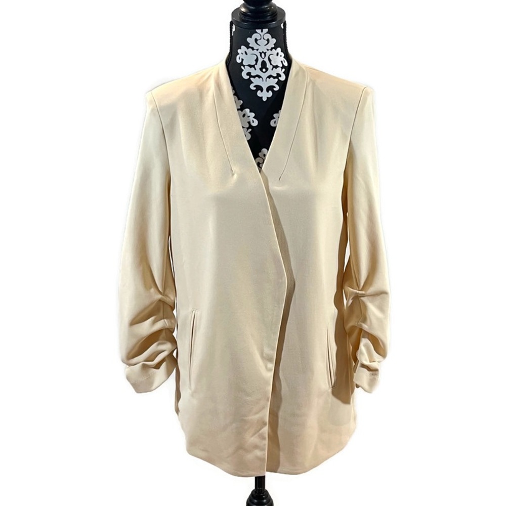 NWOT Tahari Collarless Blazer